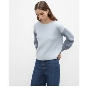 Club Monaco Two-Tone Light Blue 100% Cashmere Scoopneck Sweater, Size Large